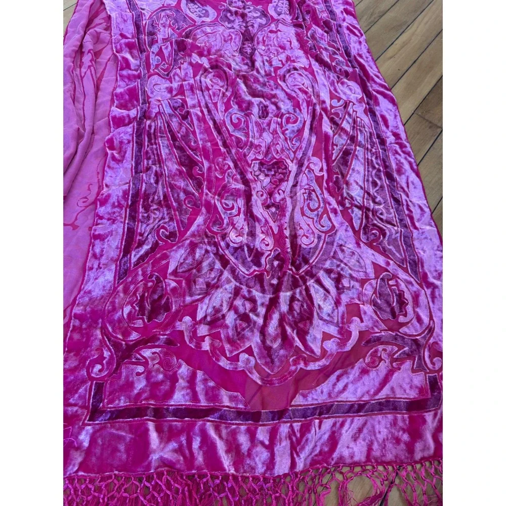 Pink velour‎ silk blend fringe scarf wrap